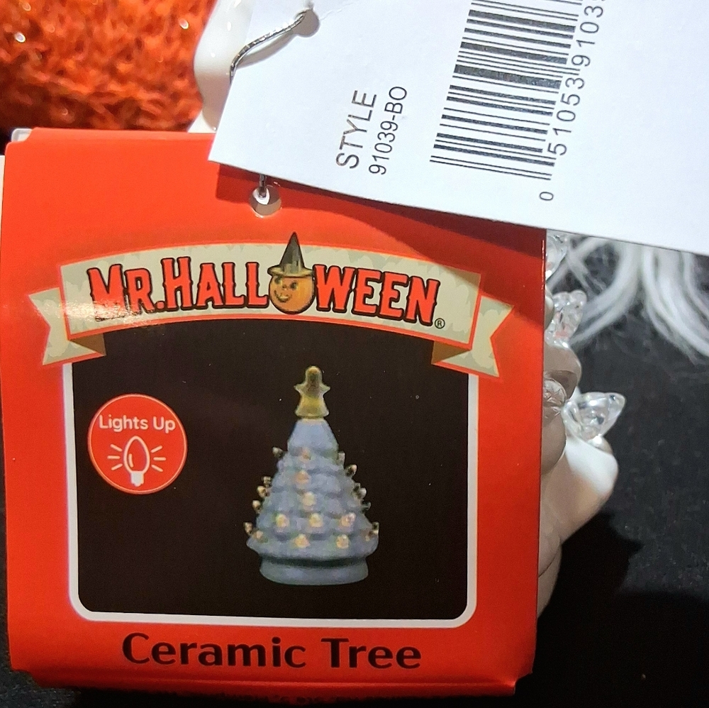 Mr. Halloween CERAMIC TREE mini size GHOST WHITE LED BRAND-NEW w/tags 👻 - Picture 4 of 9